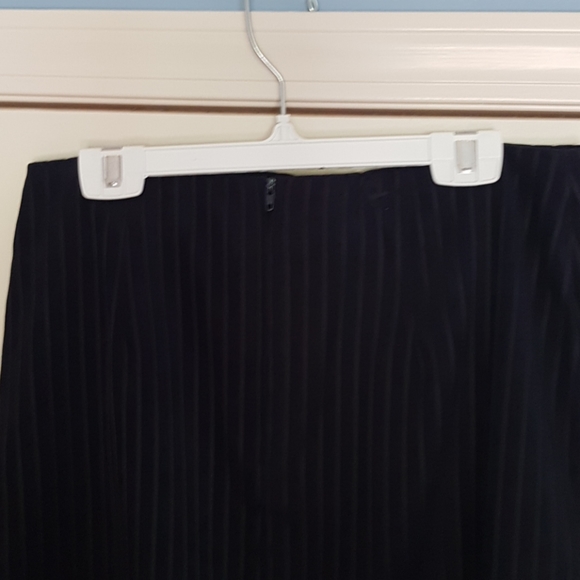 Skirt & Jacket....Navy - Picture 2 of 2